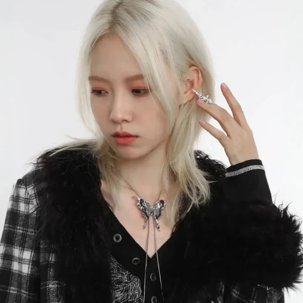 Necrolis – Collier Papillon de Minuit Éternel